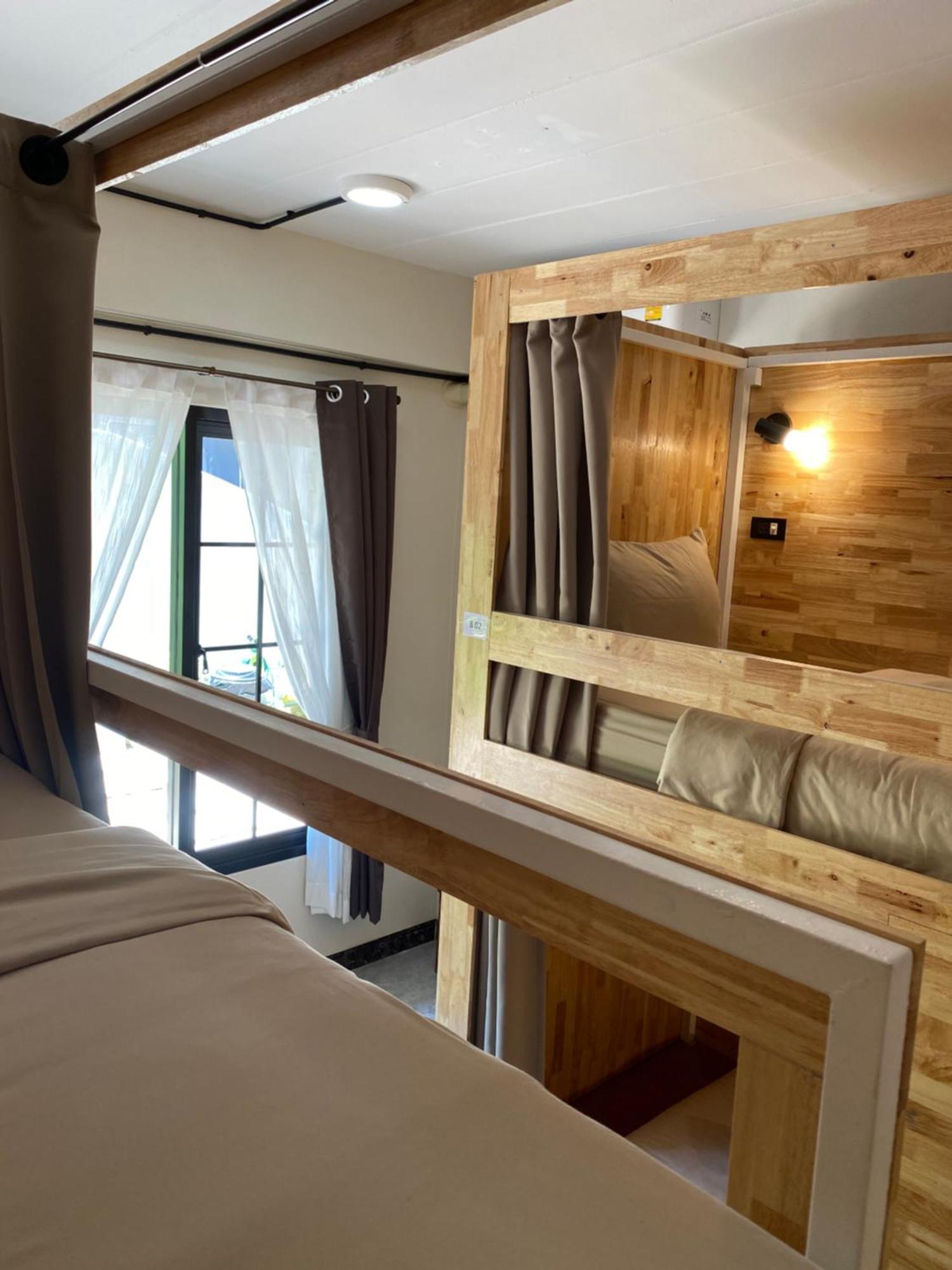 Flora Hostel Khaosok Khao Sok National Park Extérieur photo